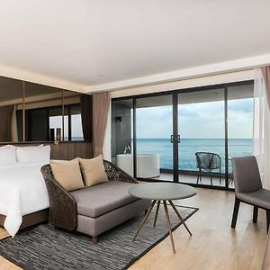 Zimmer mit Kingsize-Bett und mit Ozeanblick